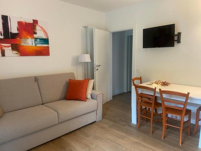 Casa Vacanze La Brenta Chiavenna Zimmer foto